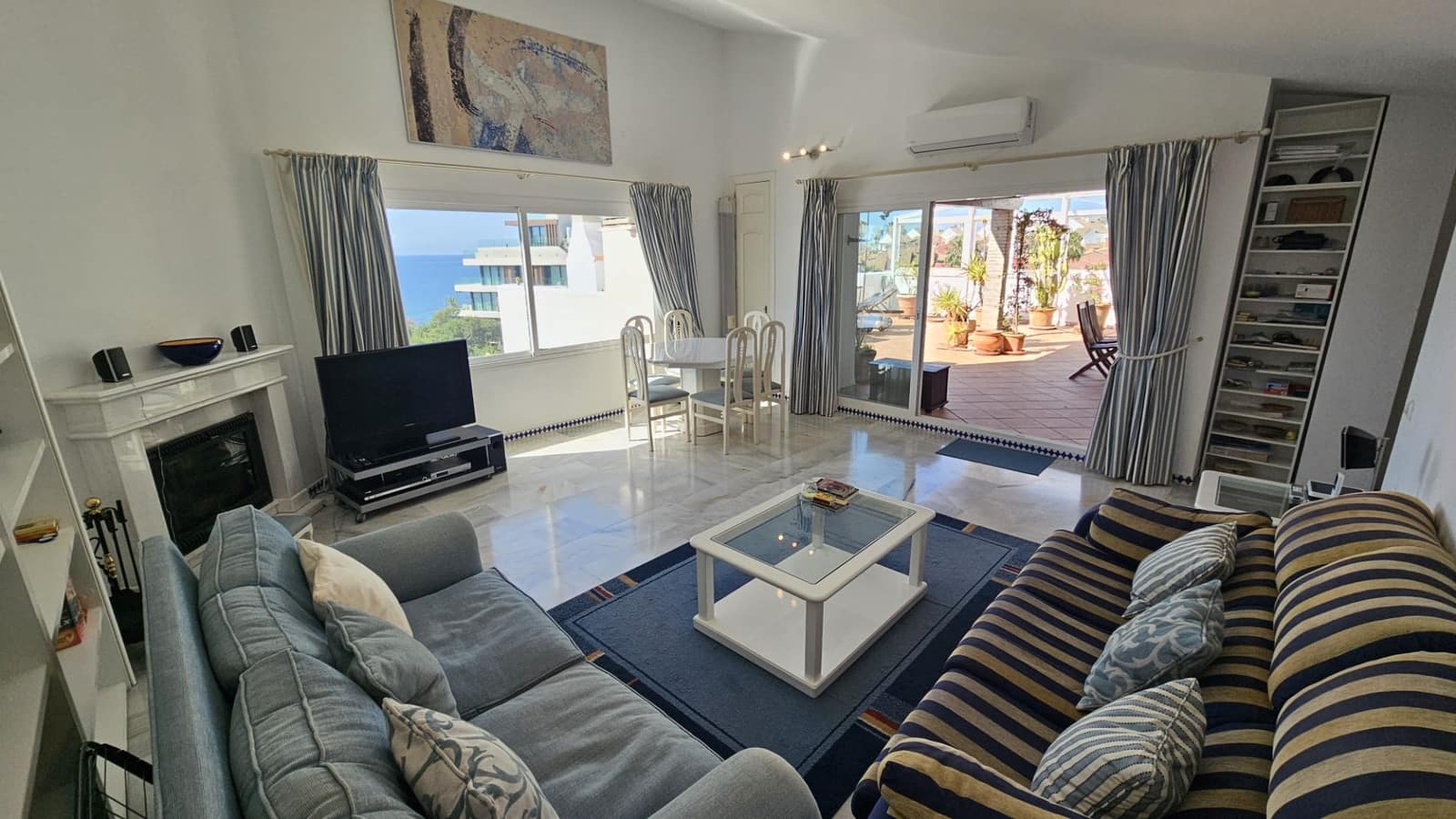 3 soveværelse Penthouse til salg i Estepona med swimmingpool garage - € 865.000 (Ref: 9065094)