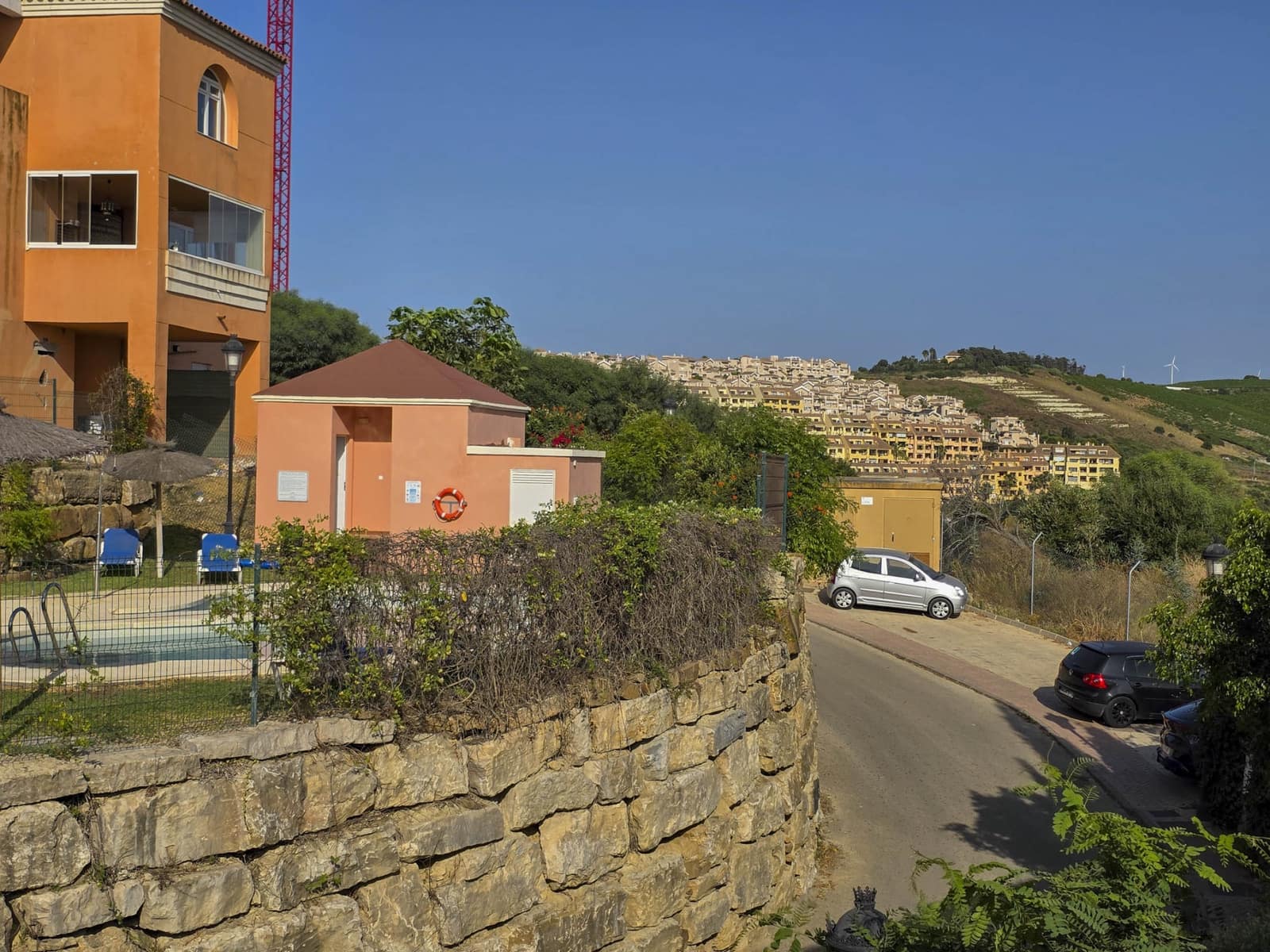 3 soveværelse Penthouse til salg i La Duquesa / Puerto de la Duquesa med swimmingpool - € 245.000 (Ref: 9075774)