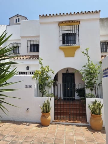 3 soveværelse Byhus til salg i Casares med swimmingpool - € 425.000 (Ref: 9096025)
