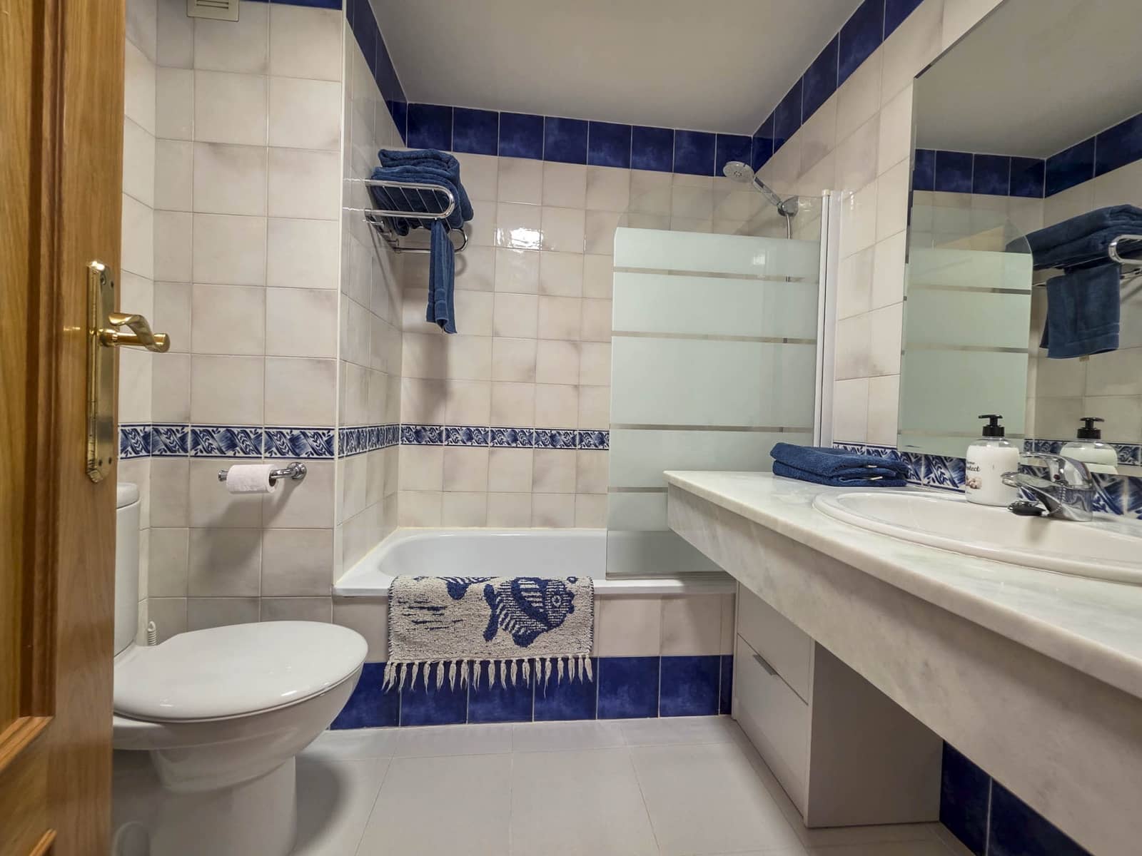 3 soveværelse Byhus til salg i Casares med swimmingpool - € 425.000 (Ref: 9096025)