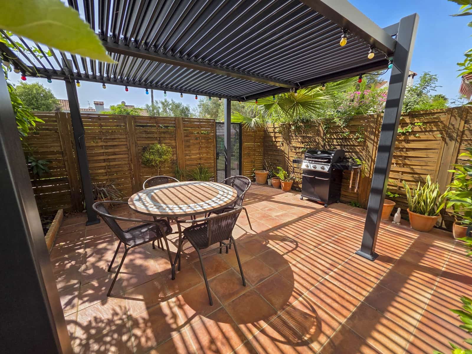 3 soveværelse Byhus til salg i Casares med swimmingpool - € 425.000 (Ref: 9096025)