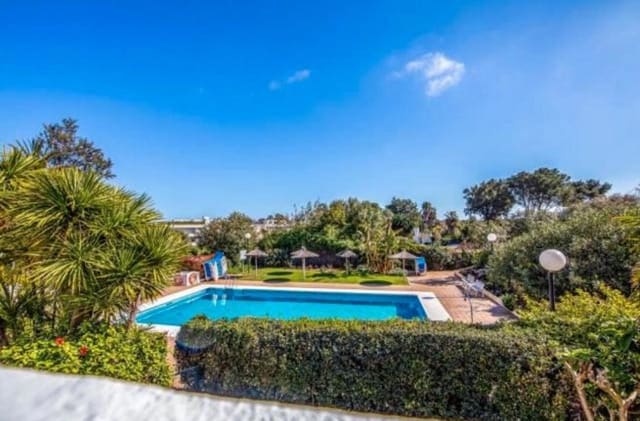 2 soveværelse Lejlighed til salg i Sotogrande Costa, San Roque med swimmingpool garage - € 270.000 (Ref: 9118633)