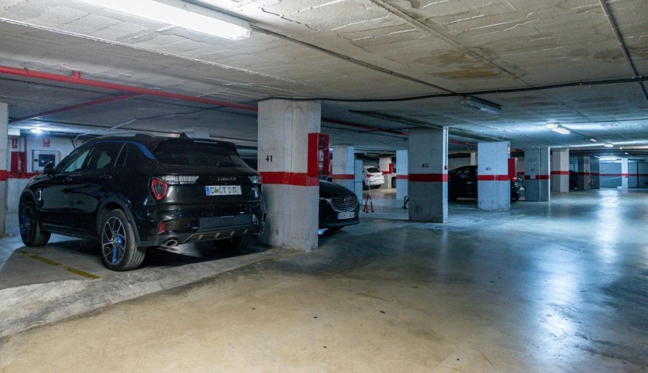 1 soveværelse Lejlighed til salg i Estepona med swimmingpool garage - € 295.000 (Ref: 9118634)