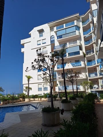 1 chambre Appartement à vendre à Puerto de Estepona, Estepona avec piscine garage - 295 000 € (Ref: 9118634)