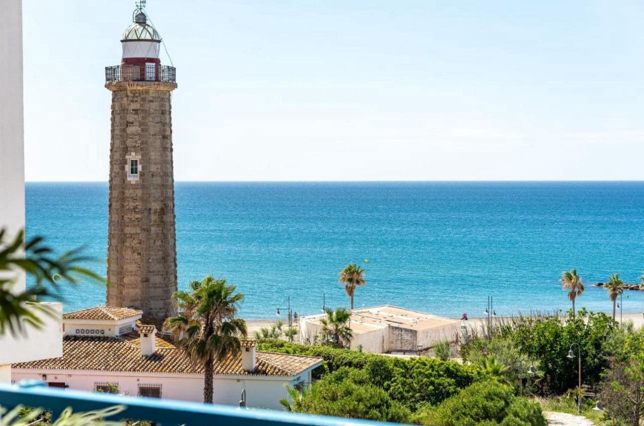 1 soveværelse Lejlighed til salg i Estepona med swimmingpool garage - € 295.000 (Ref: 9118634)