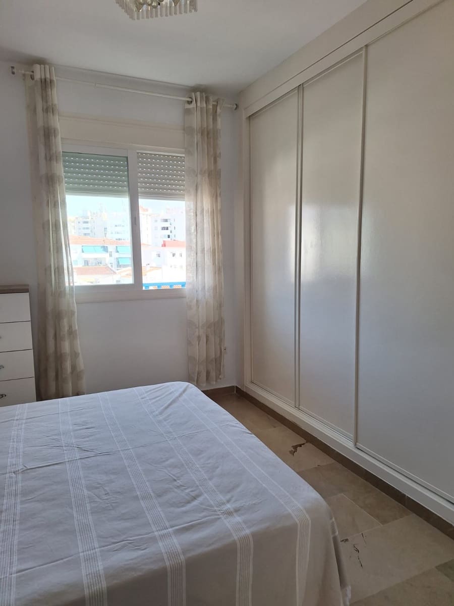 1 slaapkamer Appartement te koop in Estepona met zwembad garage - € 295.000 (Ref: 9118634)