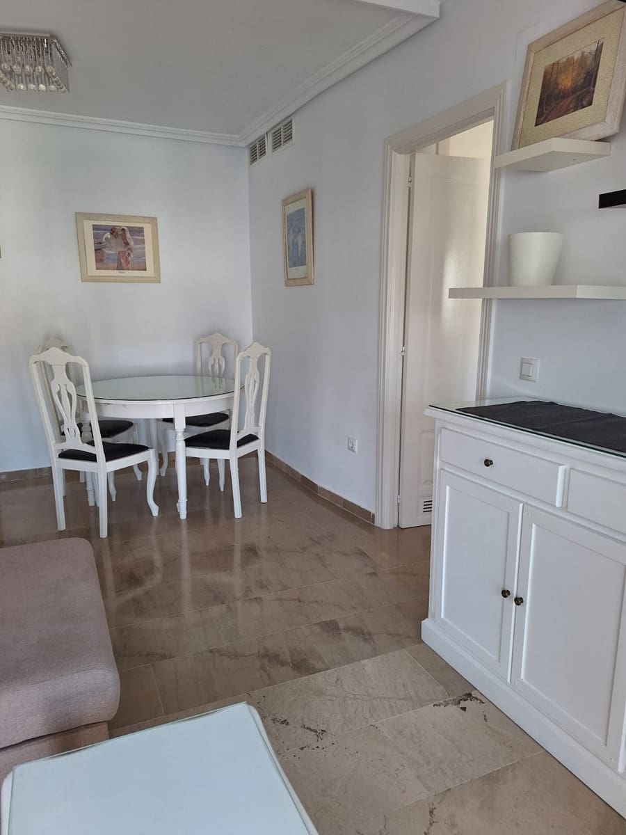 1 slaapkamer Appartement te koop in Estepona met zwembad garage - € 295.000 (Ref: 9118634)