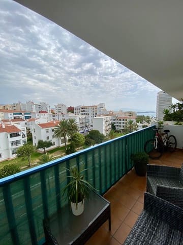 1 sypialnia Apartament na sprzedaż w Puerto de Estepona, Estepona z basenem garażem - 295 000 € (Ref: 9118634)