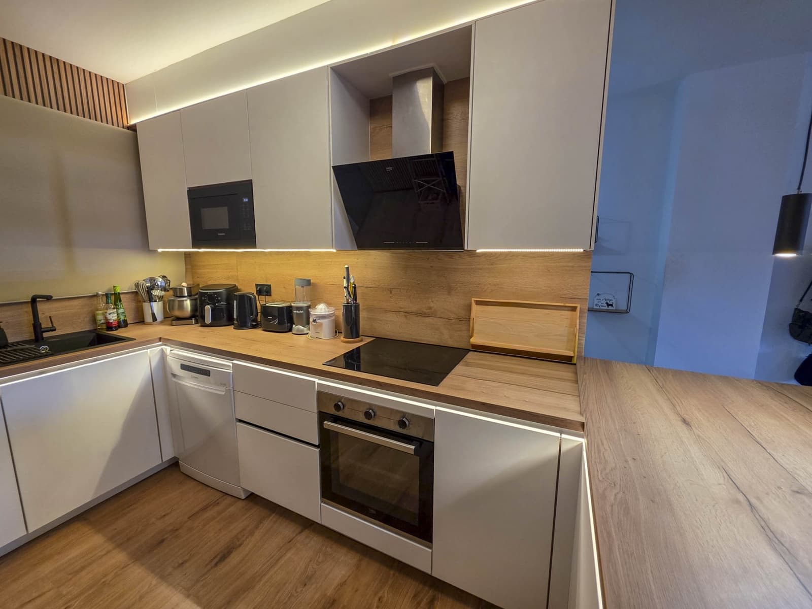 2 soveværelse Lejlighed til salg i Marbella med swimmingpool garage - € 399.000 (Ref: 9134295)