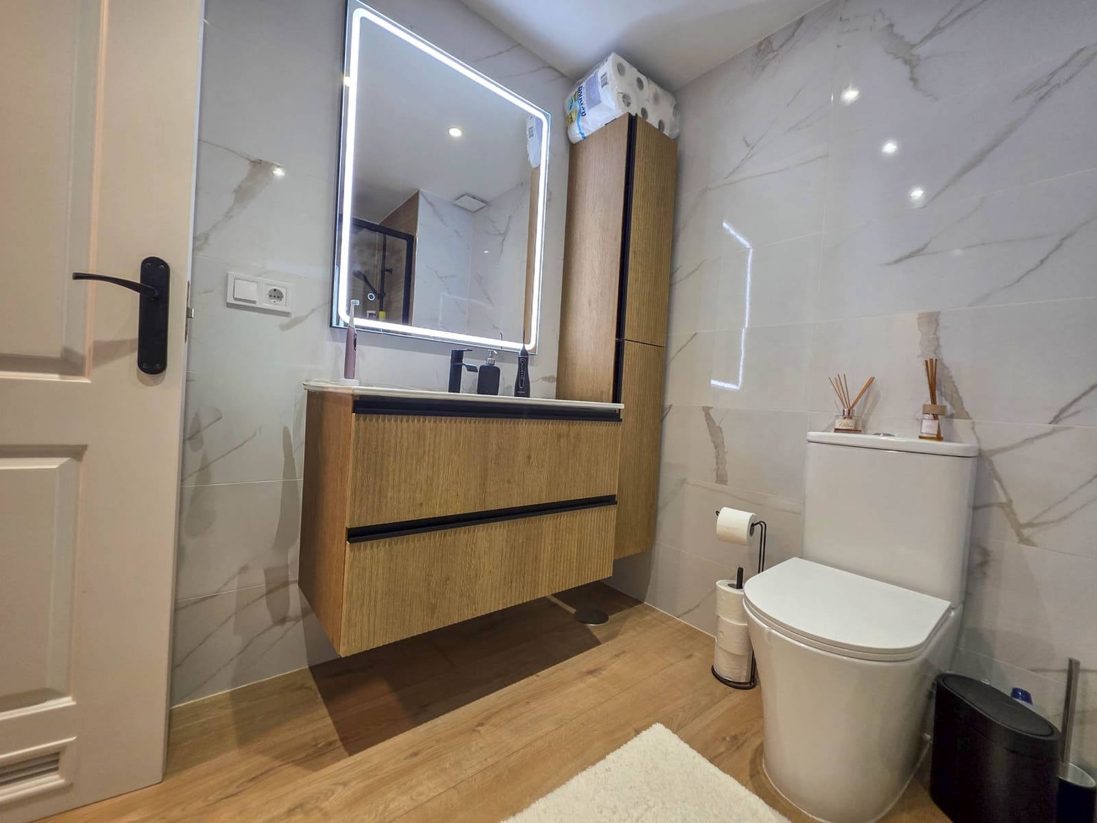 2 soveværelse Lejlighed til salg i Marbella med swimmingpool garage - € 399.000 (Ref: 9134295)