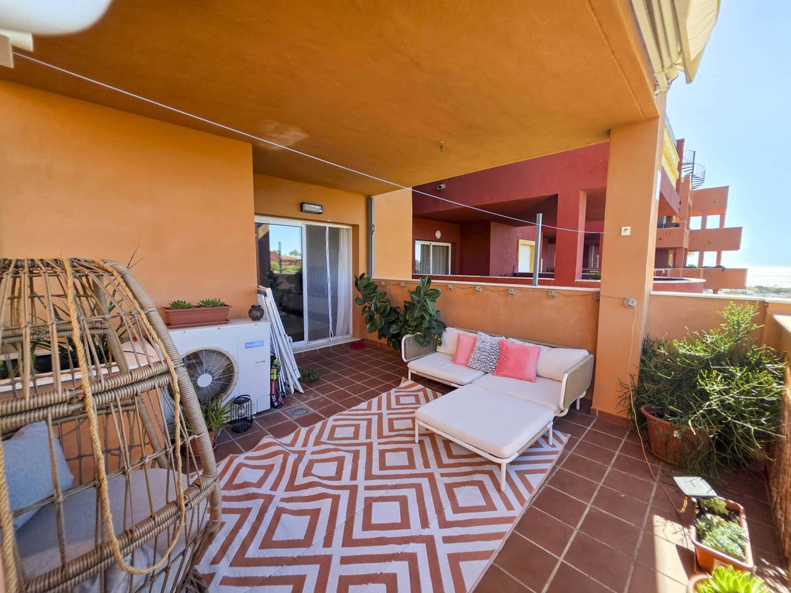 2 soveværelse Lejlighed til salg i Marbella med swimmingpool garage - € 399.000 (Ref: 9134295)