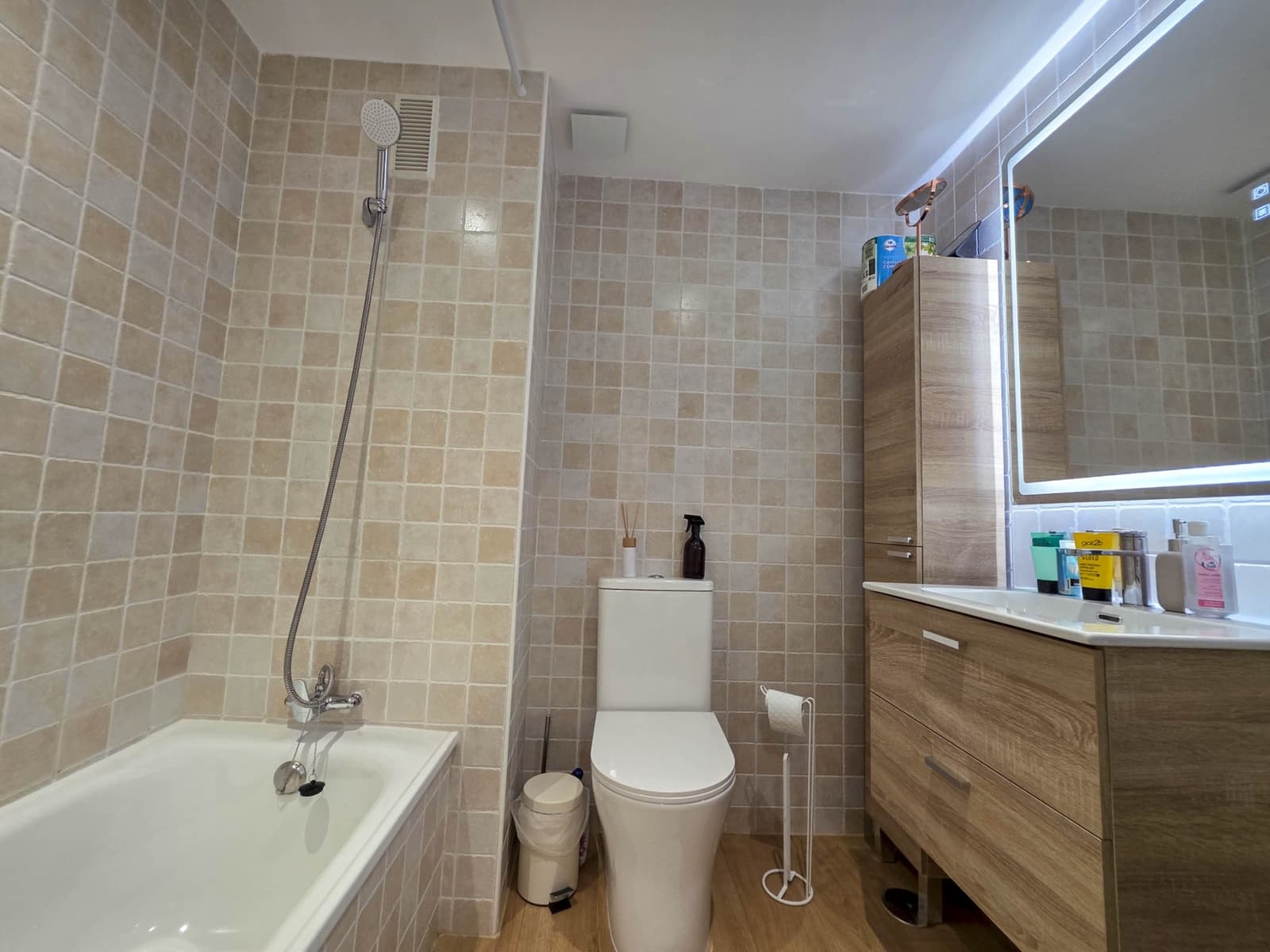 2 soveværelse Lejlighed til salg i Marbella med swimmingpool garage - € 399.000 (Ref: 9134295)