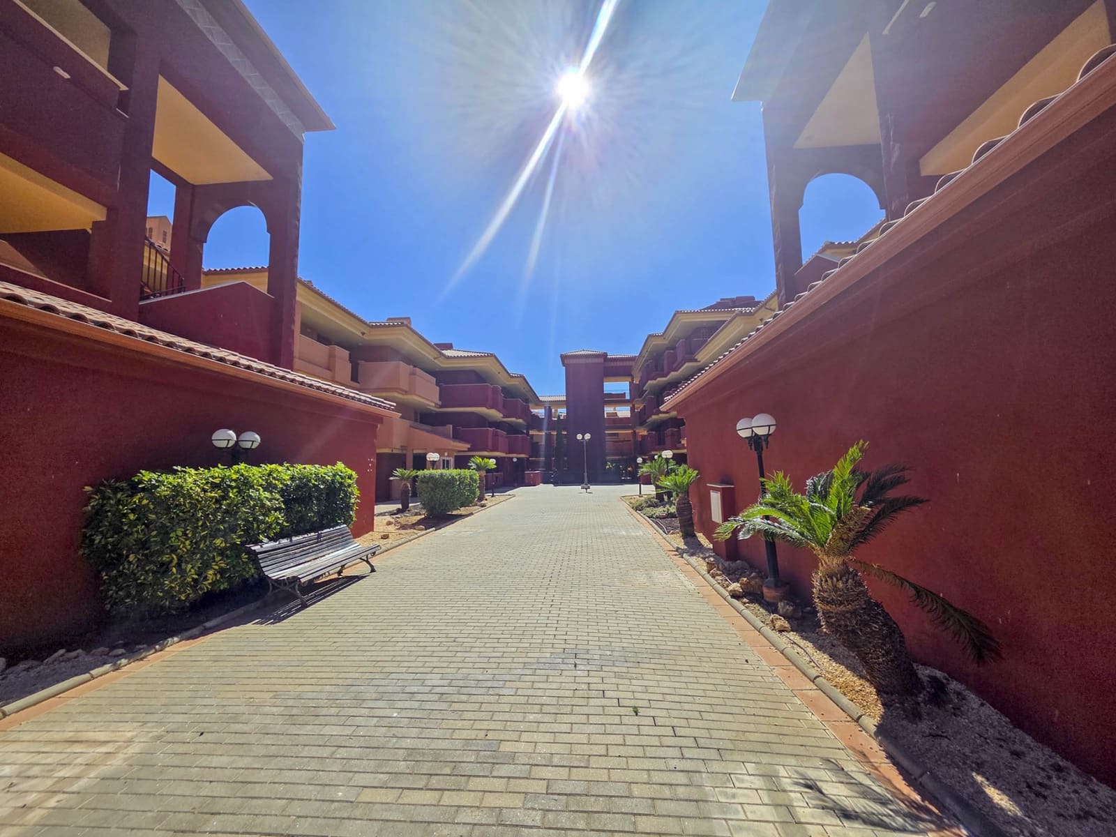 2 soveværelse Lejlighed til salg i Marbella med swimmingpool garage - € 399.000 (Ref: 9134295)