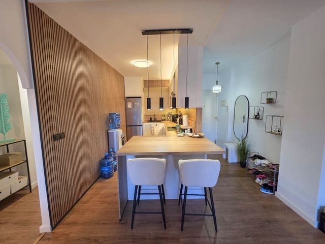 2 makuuhuone Huoneisto myytävänä paikassa La Reserva, Marbella mukana uima-altaan 
autotalli - 359 000 € (Ref: 9134295)