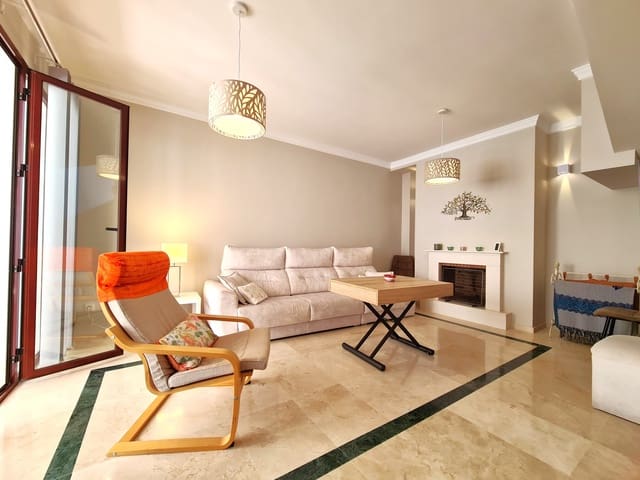 4 soveværelse Semi-Rækkehus til salg i Casares med garage - € 530.000 (Ref: 9136993)