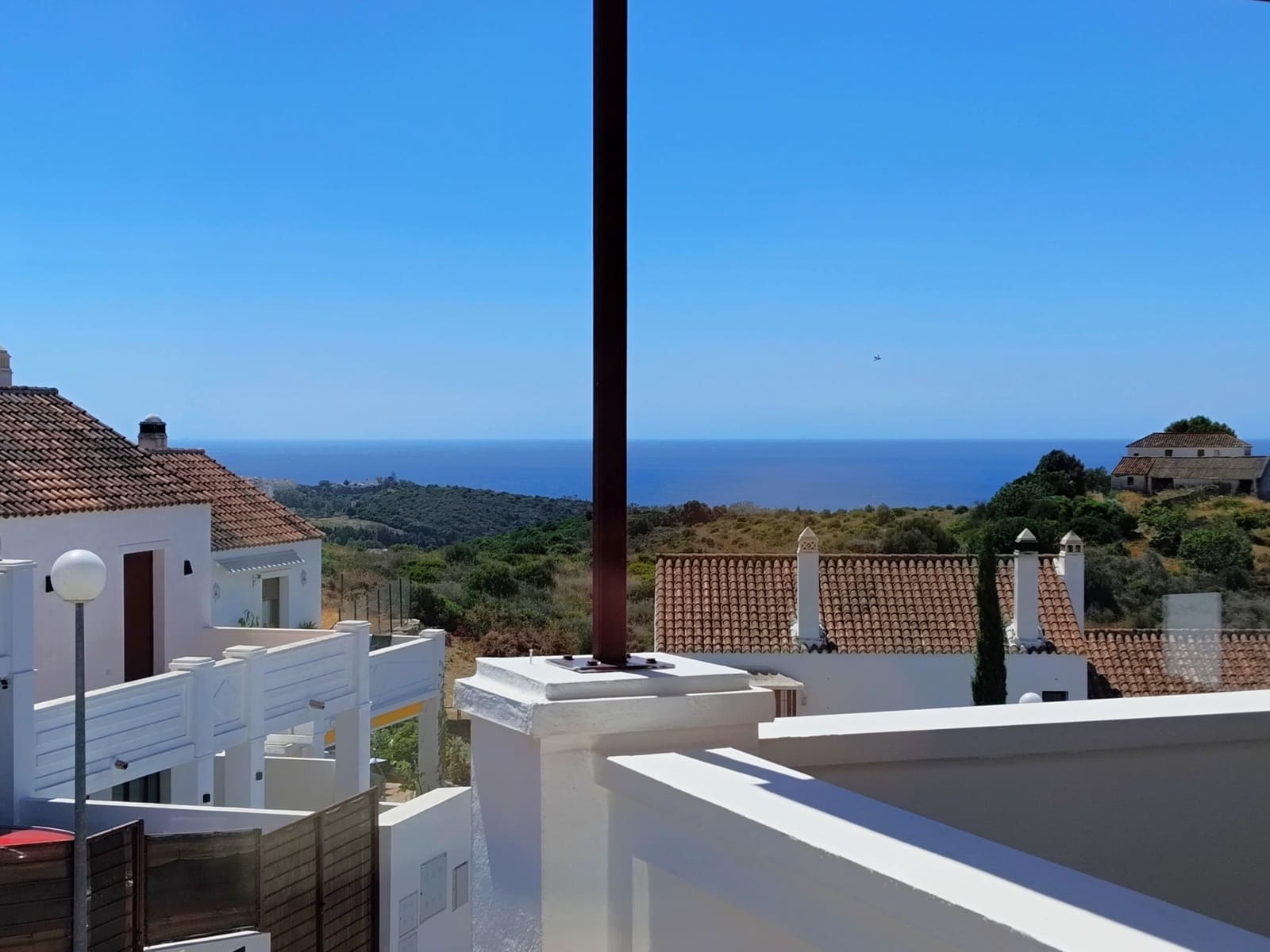 4 soveværelse Semi-Rækkehus til salg i Casares med garage - € 530.000 (Ref: 9136993)