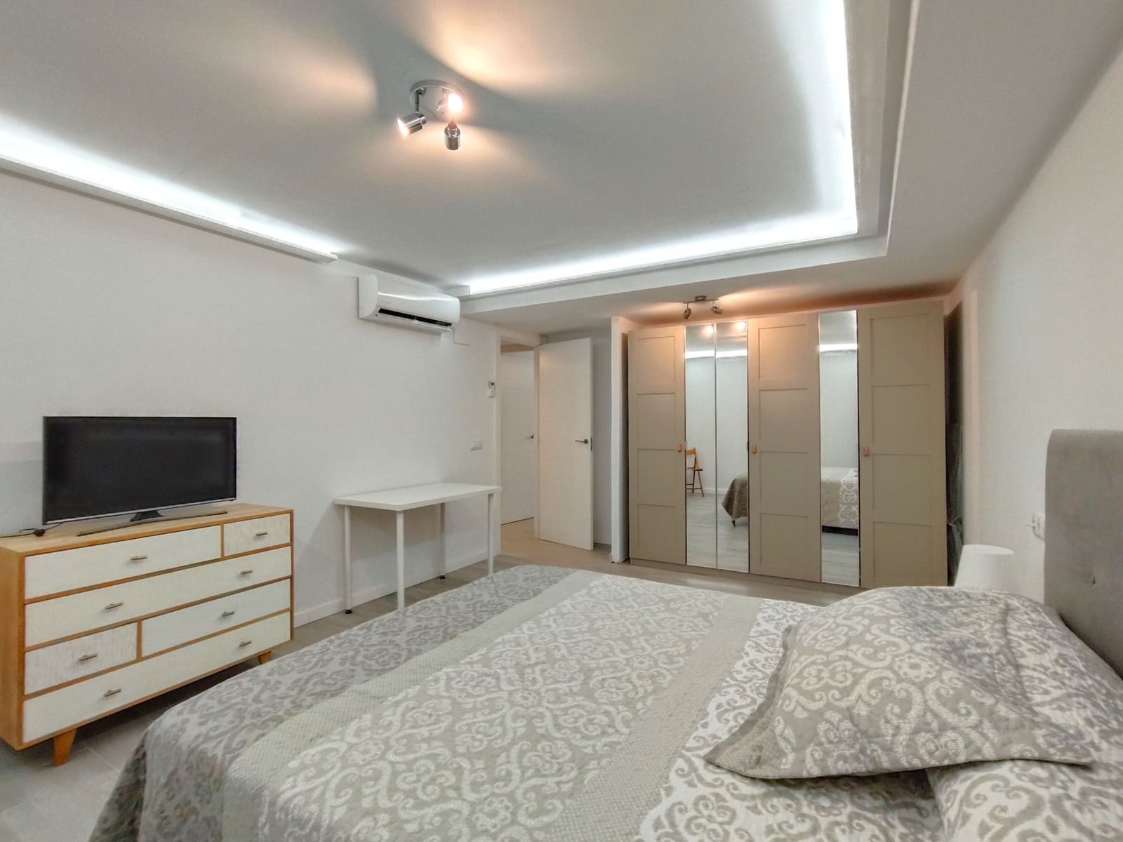 4 soveværelse Semi-Rækkehus til salg i Casares med garage - € 530.000 (Ref: 9136993)