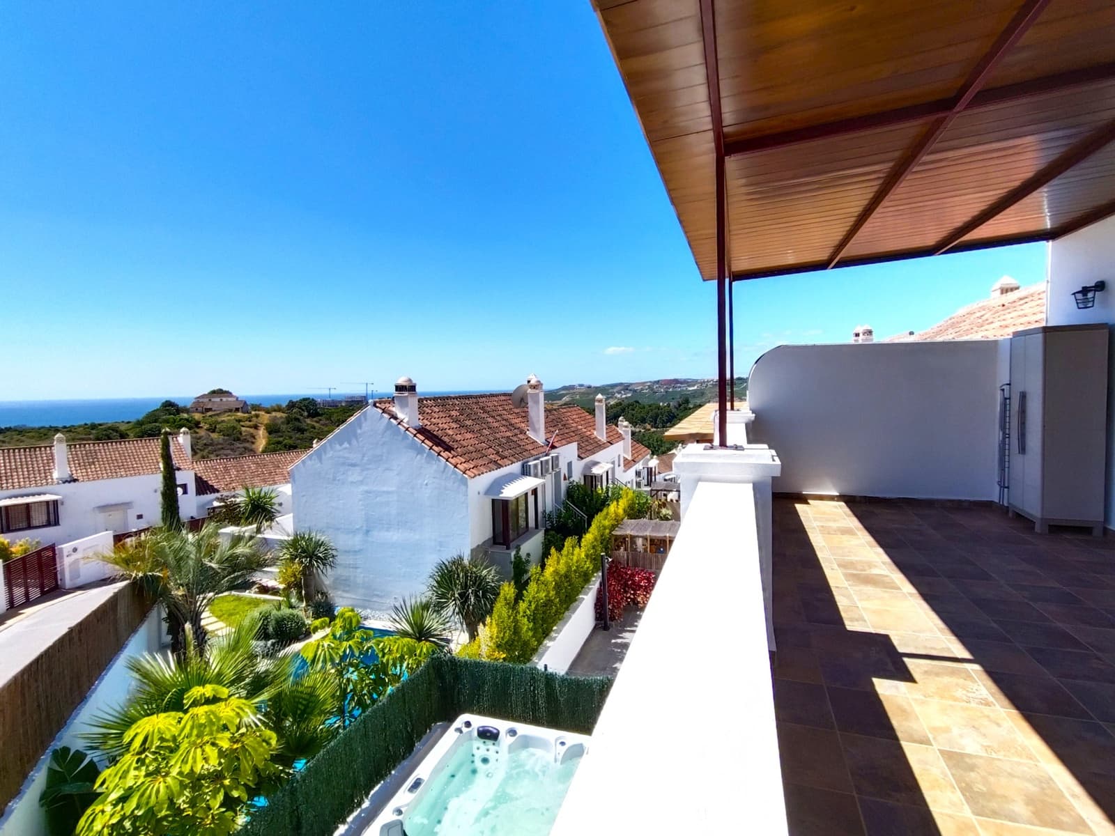 4 soveværelse Semi-Rækkehus til salg i Casares med garage - € 530.000 (Ref: 9136993)