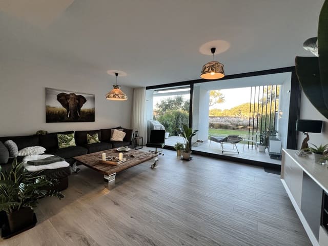 3 makuuhuone Paritalo myytävänä paikassa Sotogrande Alto, San Roque mukana uima-altaan 
autotalli - 799 000 € (Ref: 9143466)
