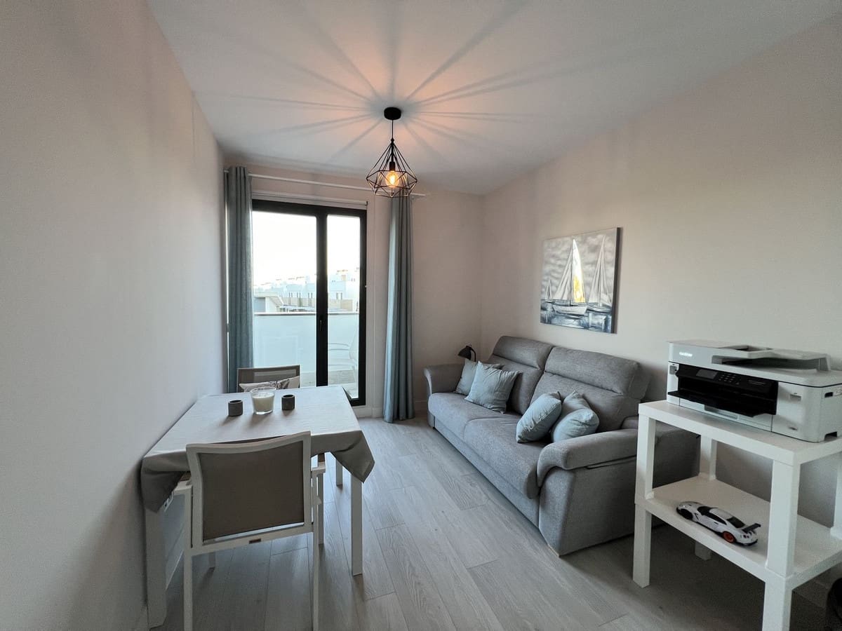 3 soveværelse Semi-Rækkehus til salg i Sotogrande med swimmingpool garage - € 799.000 (Ref: 9143466)