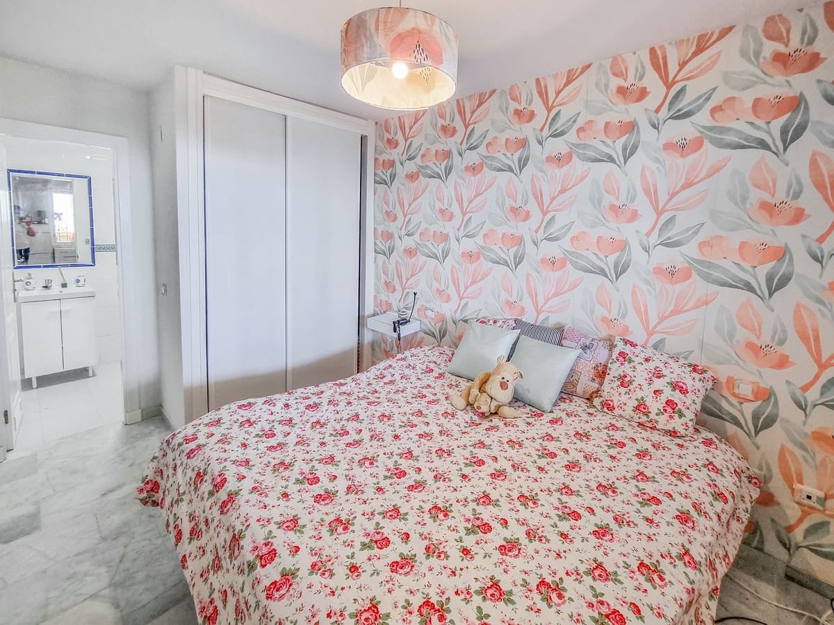 2 slaapkamer Appartement te koop in Casares met zwembad garage - € 245.000 (Ref: 9143468)