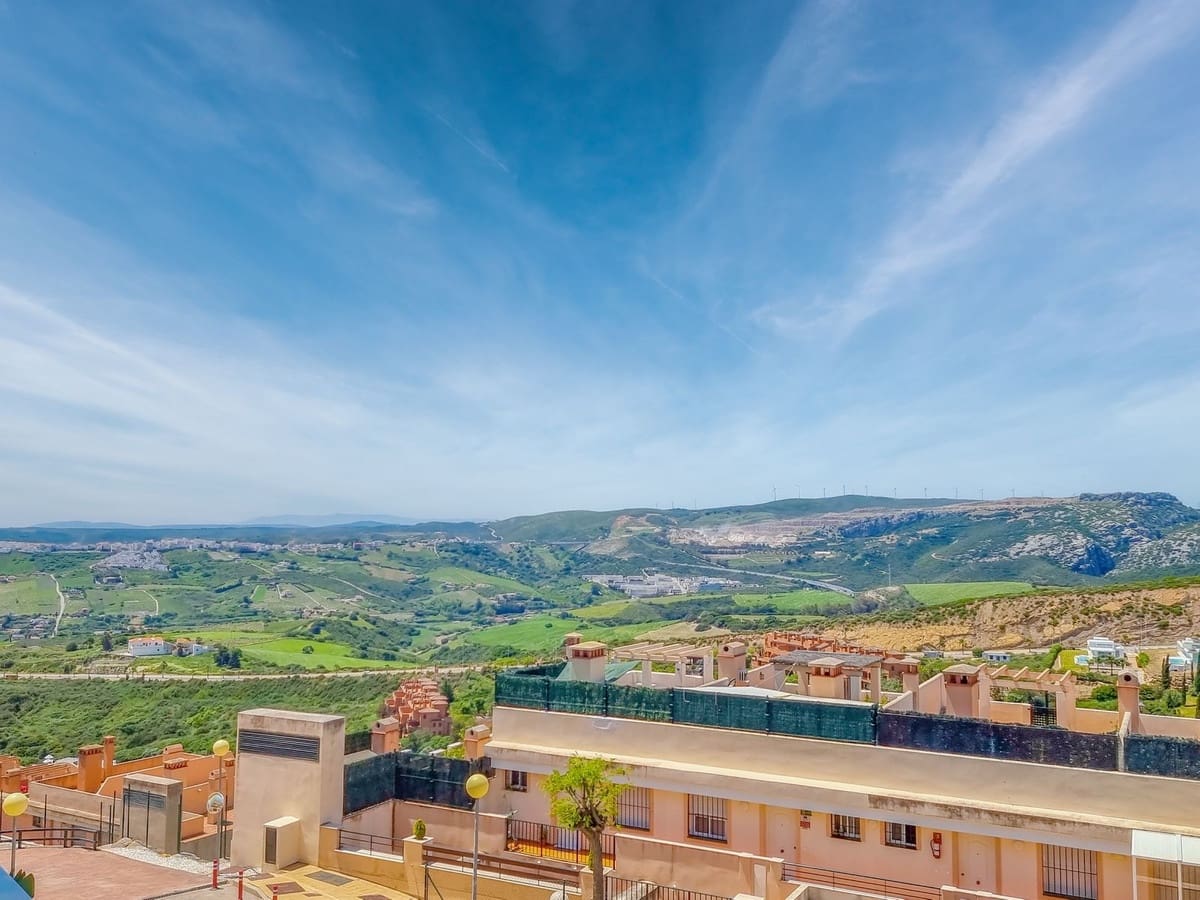 2 slaapkamer Appartement te koop in Casares met zwembad garage - € 245.000 (Ref: 9143468)