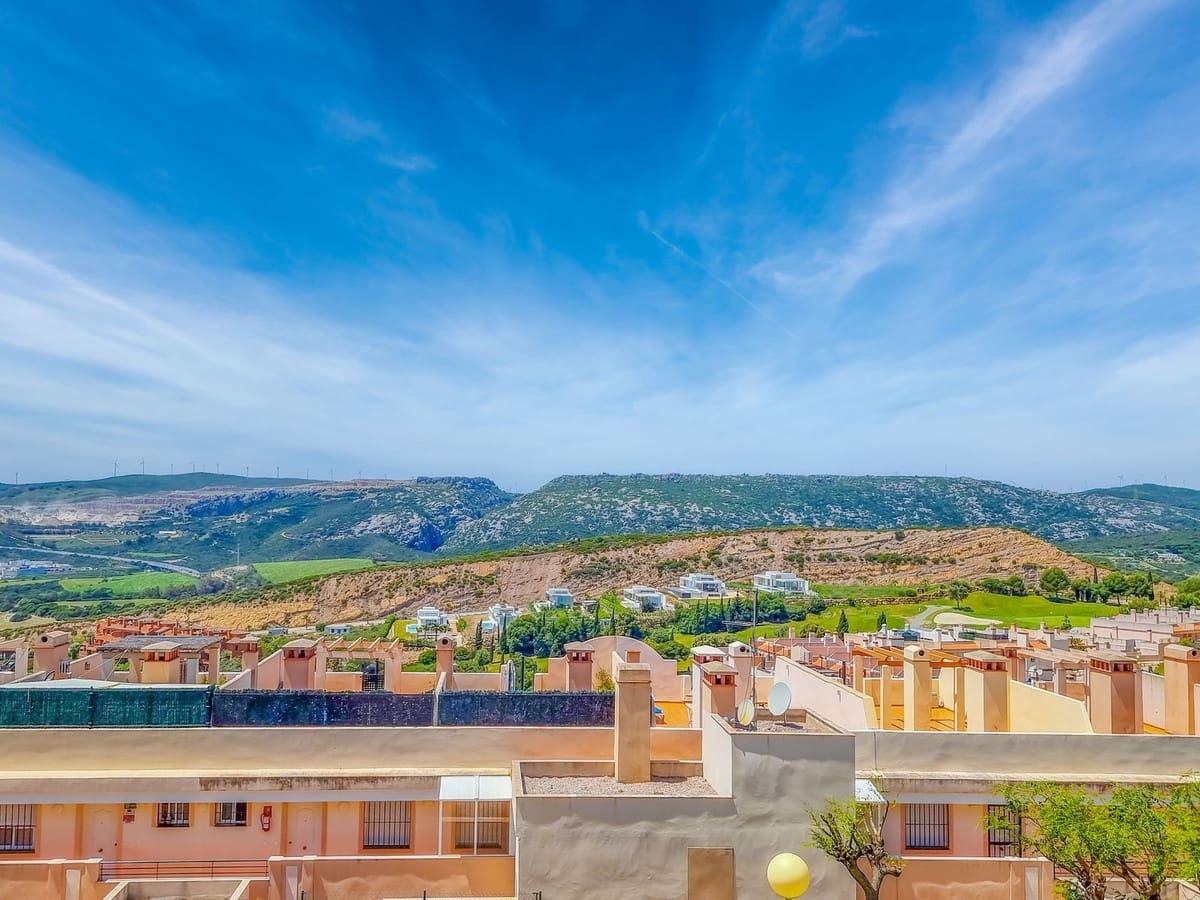 2 slaapkamer Appartement te koop in Casares met zwembad garage - € 245.000 (Ref: 9143468)