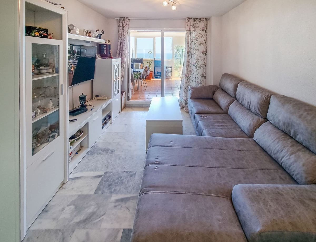 2 slaapkamer Appartement te koop in Casares met zwembad garage - € 245.000 (Ref: 9143468)