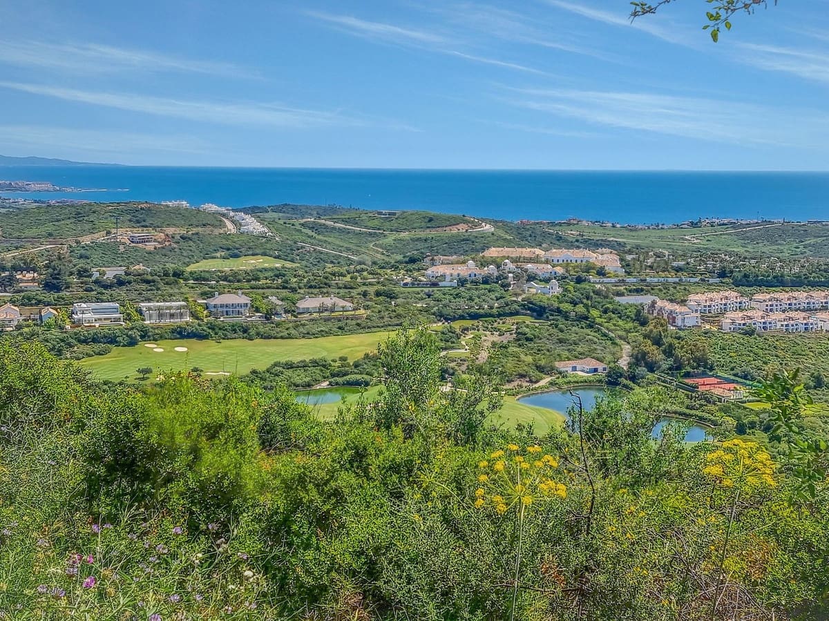 2 slaapkamer Appartement te koop in Casares met zwembad garage - € 245.000 (Ref: 9143468)