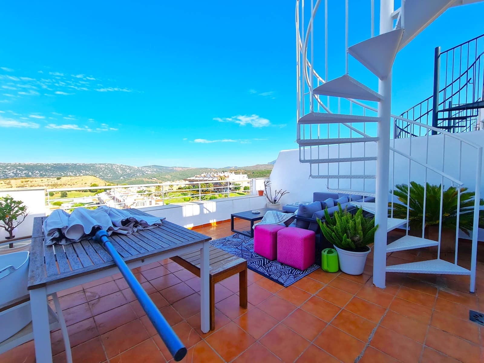 2 soverom Penthouse til salgs i Casares med garasje - € 230 000 (Ref: 9149166)