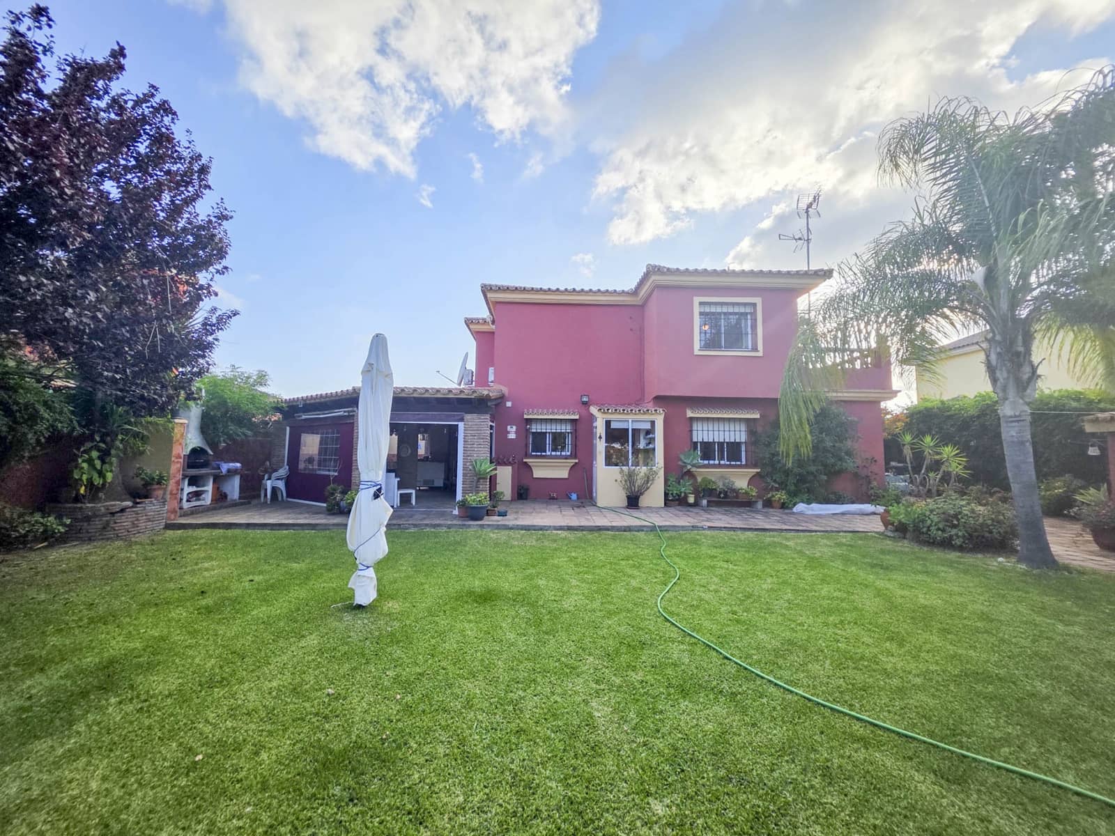 4 soveværelse Villa til salg i Guadacorte med swimmingpool garage - € 550.000 (Ref: 9162181)