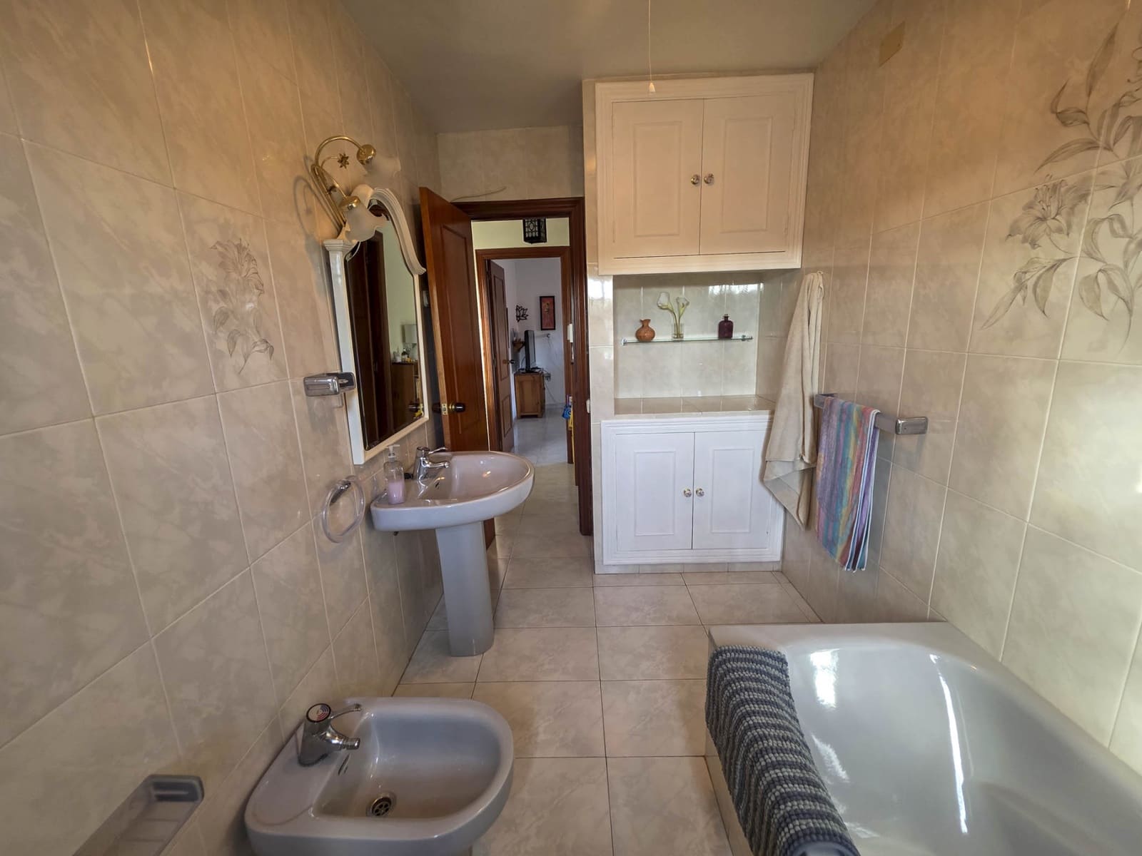 4 soveværelse Villa til salg i Guadacorte med swimmingpool garage - € 550.000 (Ref: 9162181)