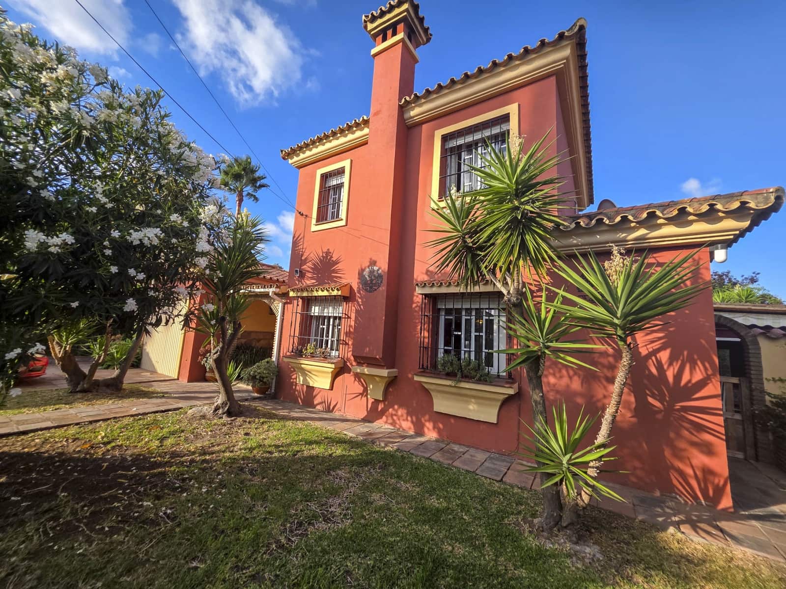 4 soveværelse Villa til salg i Guadacorte med swimmingpool garage - € 550.000 (Ref: 9162181)