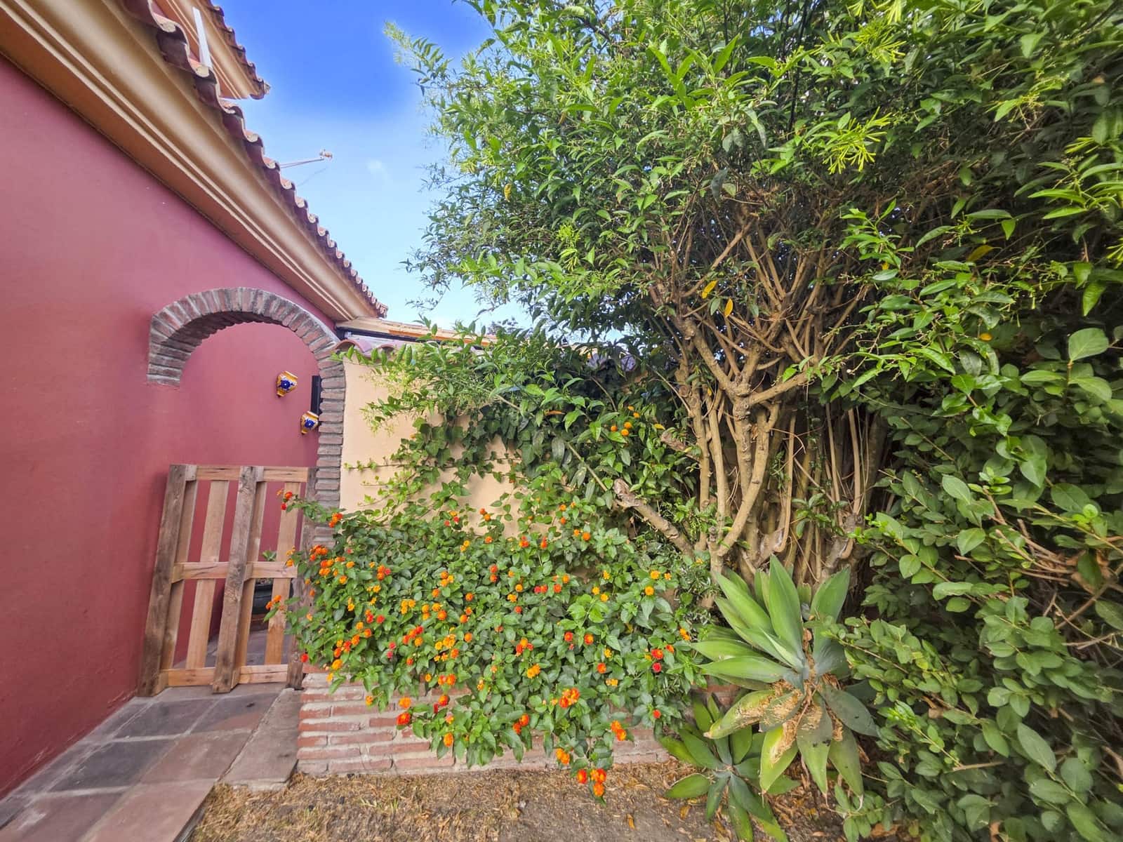 4 soveværelse Villa til salg i Guadacorte med swimmingpool garage - € 550.000 (Ref: 9162181)