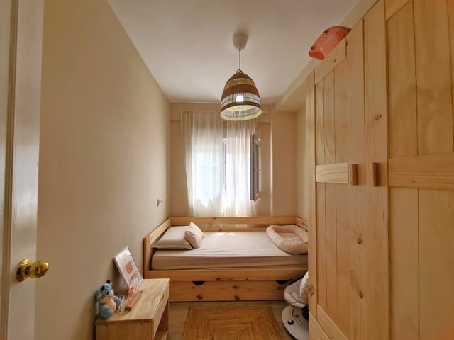 3 soverom Leilighet til salgs i Sierra de Estepona - Avda. de Andalucía, Estepona - € 265 000 (Ref: 9165675)