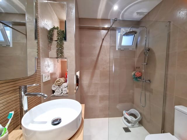 3 soverom Leilighet til salgs i Sierra de Estepona - Avda. de Andalucía, Estepona - € 265 000 (Ref: 9165675)