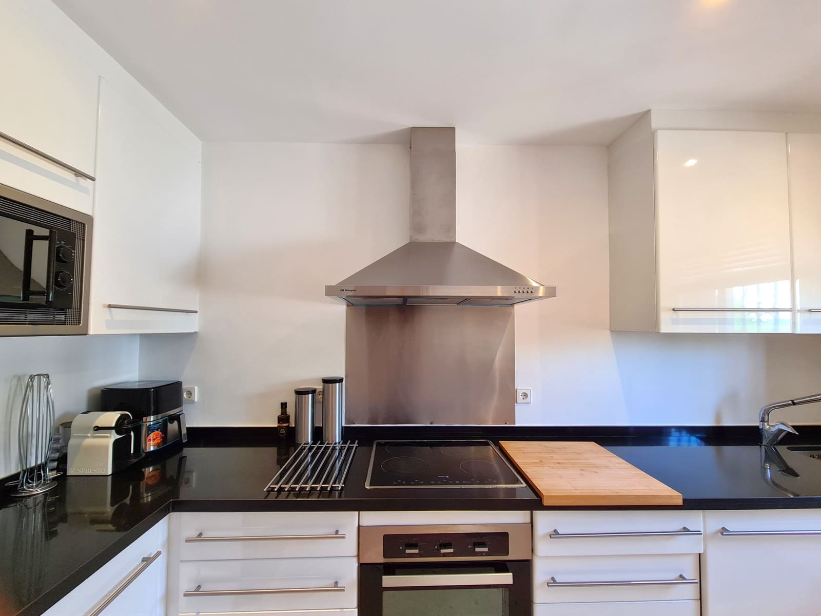 3 soveværelse Byhus til salg i New Golden Mile med swimmingpool garage - € 555.000 (Ref: 9171343)