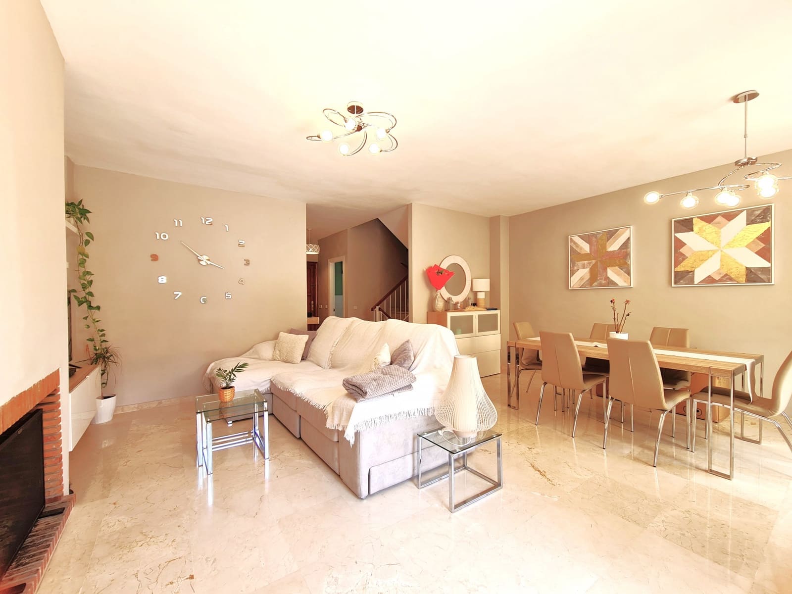 3 soveværelse Byhus til salg i New Golden Mile med swimmingpool garage - € 555.000 (Ref: 9171343)