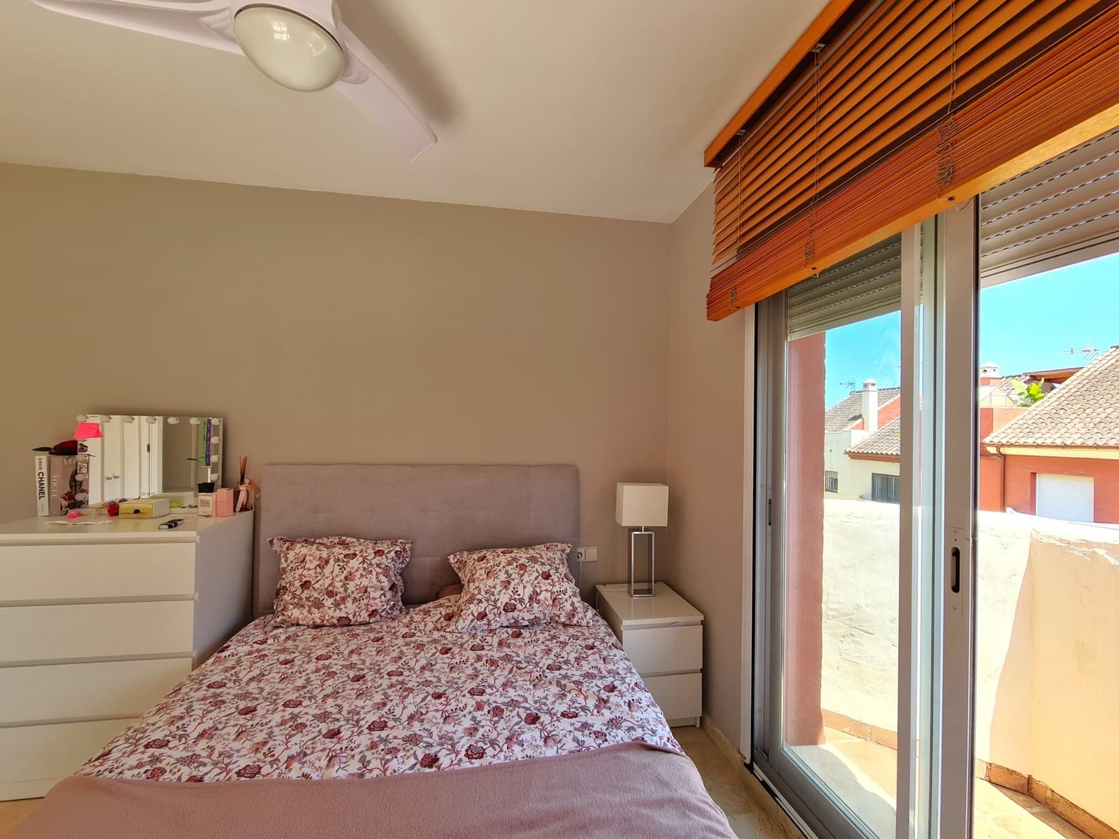 3 soveværelse Byhus til salg i New Golden Mile med swimmingpool garage - € 555.000 (Ref: 9171343)