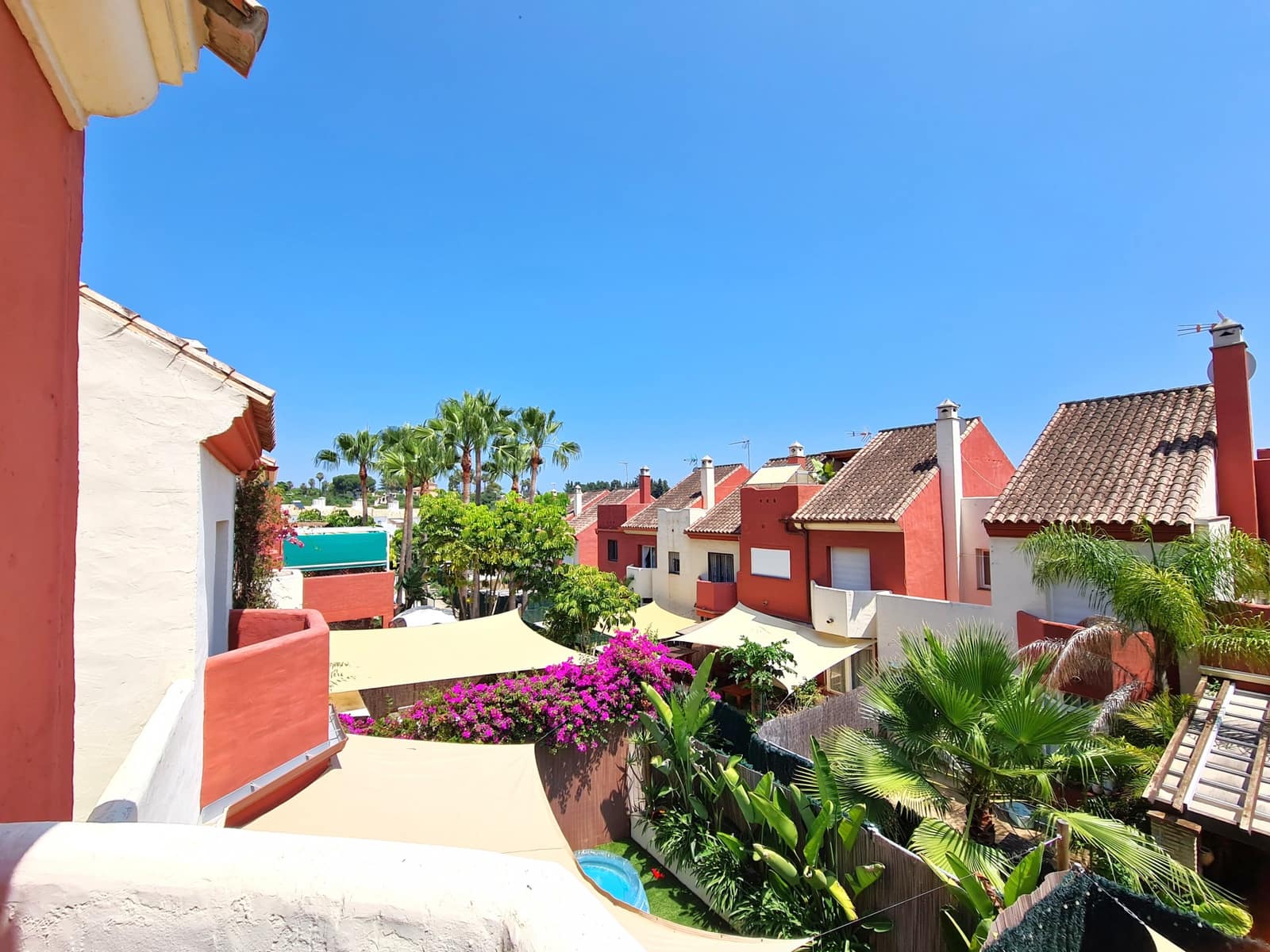 3 soveværelse Byhus til salg i New Golden Mile med swimmingpool garage - € 555.000 (Ref: 9171343)