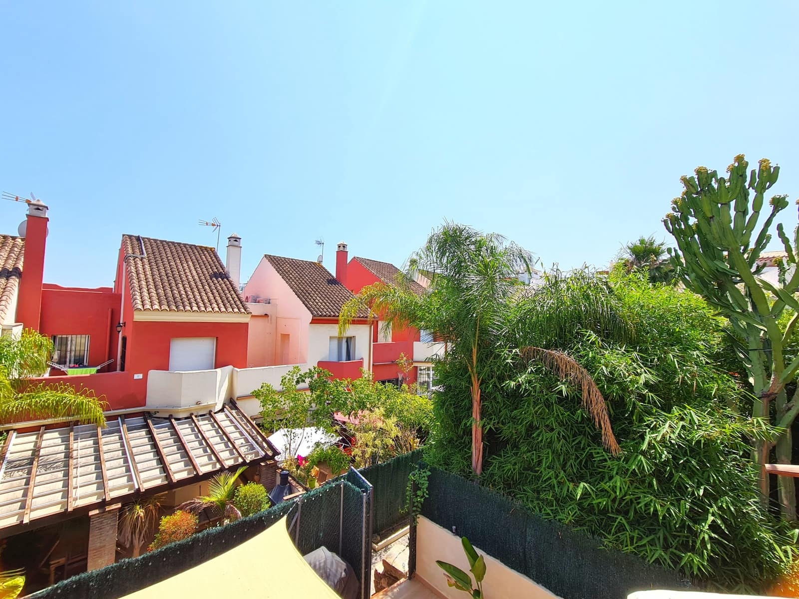 3 soveværelse Byhus til salg i New Golden Mile med swimmingpool garage - € 555.000 (Ref: 9171343)