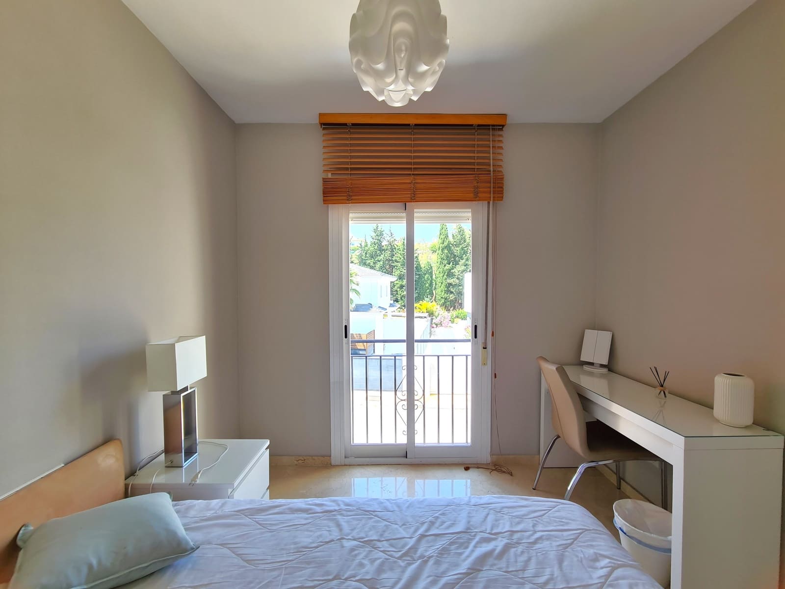3 quarto Casa em Banda para venda em New Golden Mile com piscina garagem - 540 000 € (Ref: 9171343)
