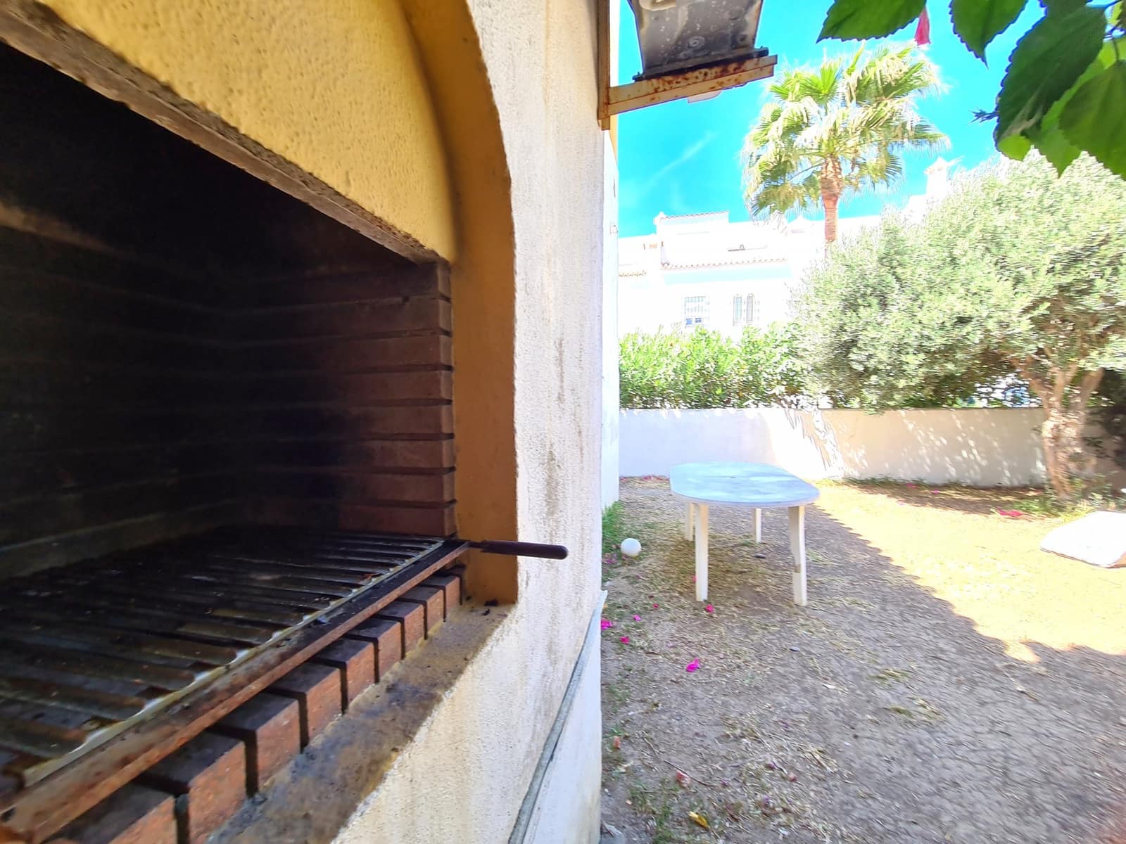 3 soveværelse Semi-Rækkehus til salg i Casares med swimmingpool - € 650.000 (Ref: 9186814)