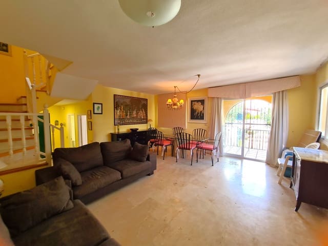 3 soveværelse Semi-Rækkehus til salg i Marina de Casares, Casares med swimmingpool - € 645.000 (Ref: 9186814)