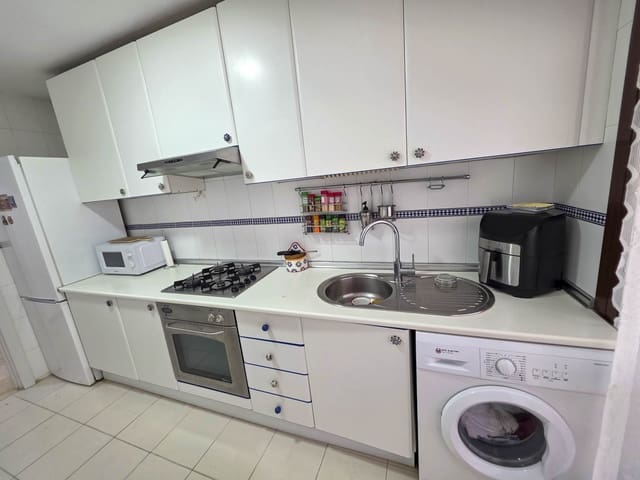 2 bedroom Apartment for sale in San Luis de Sabinillas, Manilva with pool - € 254,500 (Ref: 9200399)