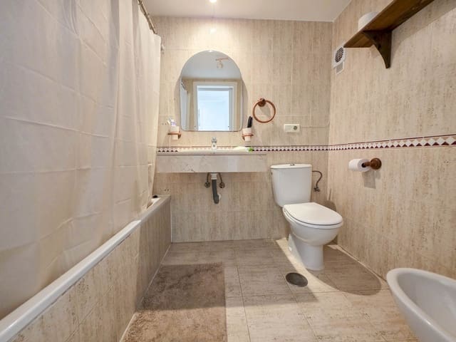 2 bedroom Apartment for sale in San Luis de Sabinillas, Manilva with pool - € 254,500 (Ref: 9200399)