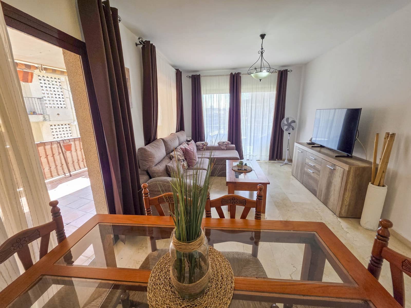 2 bedroom Apartment for sale in San Luis de Sabinillas with pool - € 254,500 (Ref: 9200399)