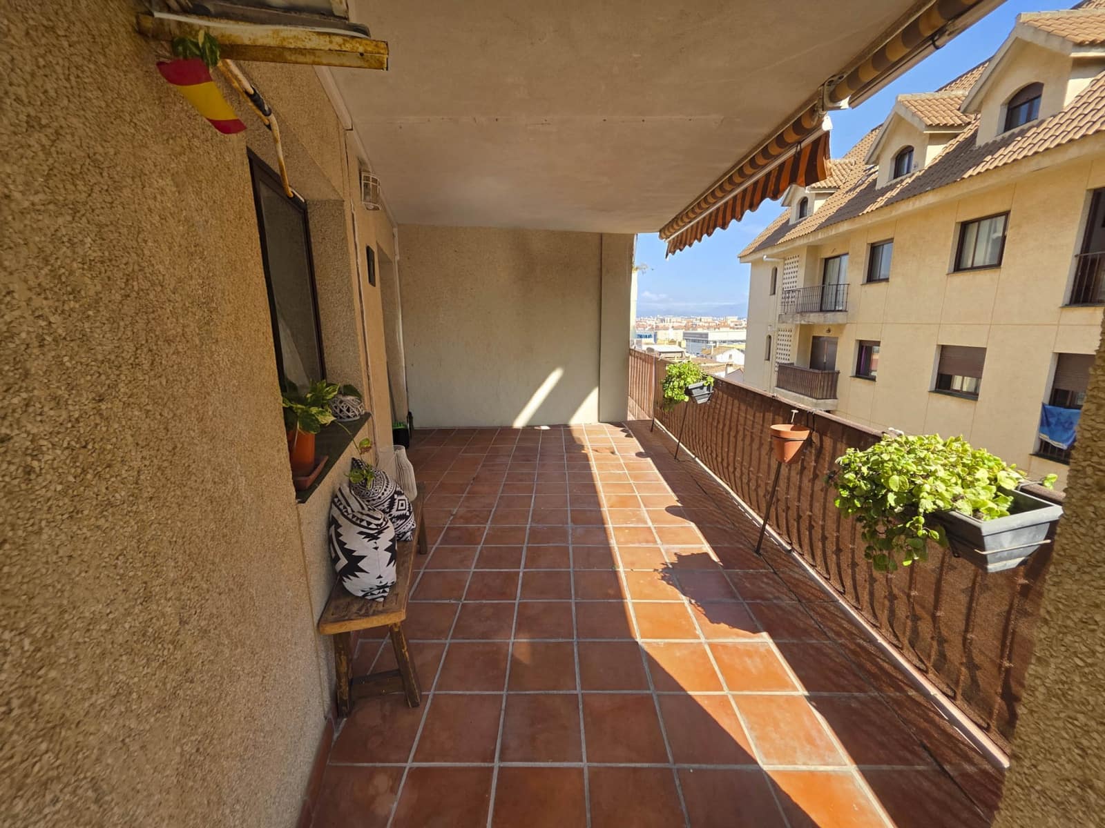 2 bedroom Apartment for sale in San Luis de Sabinillas with pool - € 254,500 (Ref: 9200399)