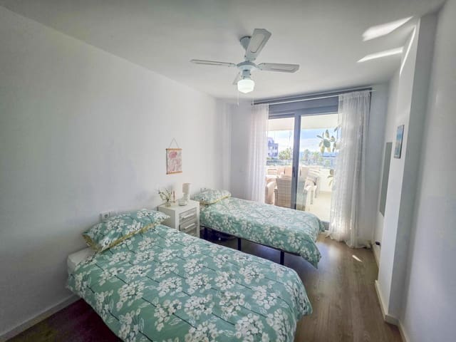 2 soveværelse Lejlighed til salg i Buenas Noches, Estepona med garage - € 395.000 (Ref: 9232528)