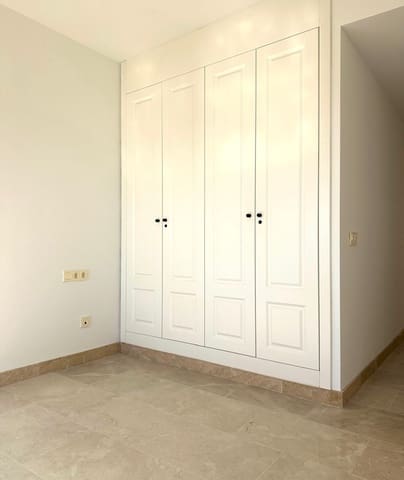 3 soveværelse Penthouse til salg i Manilva med swimmingpool garage - € 550.000 (Ref: 9236391)